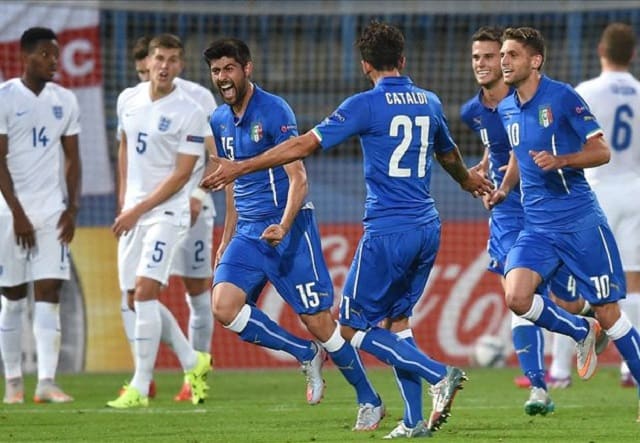 Soi kèo bóng đá Ba Lan vs Italia, 01:45 – 12/10/2020 – Nations League