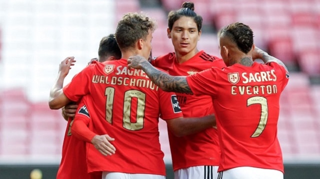 Soi kèo bóng đá Standard Liège vs Benfica, 00:55 – 11/12/2020 – Cúp C2 Châu Âu