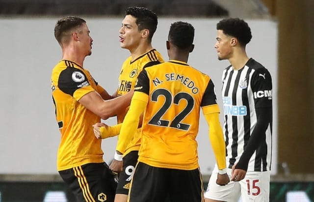 Soi kèo nhà cái trận Newcastle vs Wolves, 28/2/2021