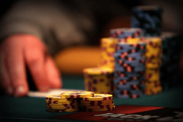 Những điều người chơi Poker trực tuyến giỏi luôn làm