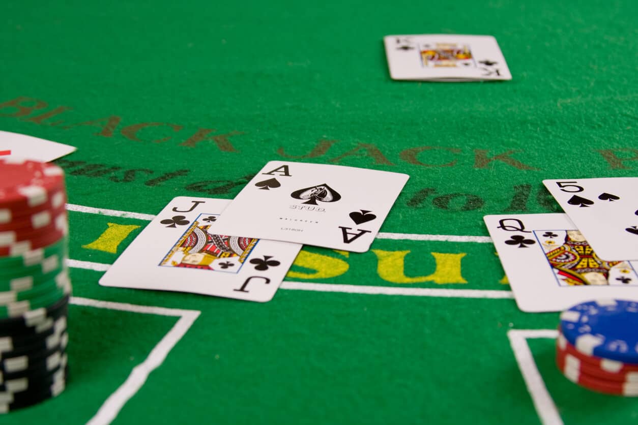 Sai lầm nghiêm trọng bạn không được phép mắc phải khi chơi Blackjack