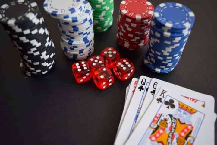 Top nhung chien luoc giup ban choi Poker bat kha chien bai